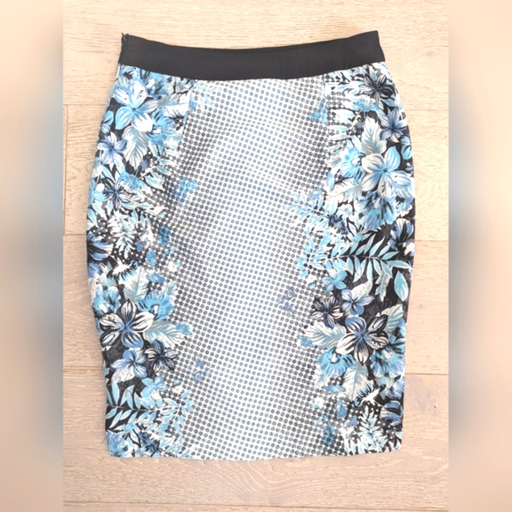 UNDER SKIES Floral & Polka Dot Gradient Print Skirt; Size S